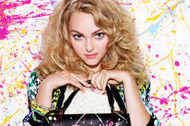 AnnaSophia Robb Cast to Play Young Carrie Bradshaw 2022